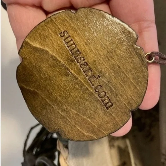 EUC Sun N Sand Woven Tote with Wood Accents - Picture 6 of 8